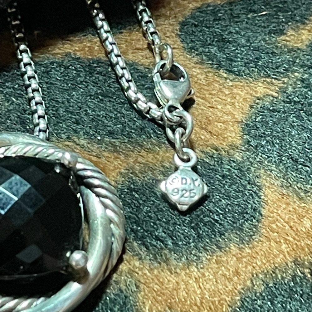 David Yurman Black Onyx and sterling necklace - Picture 2 of 6